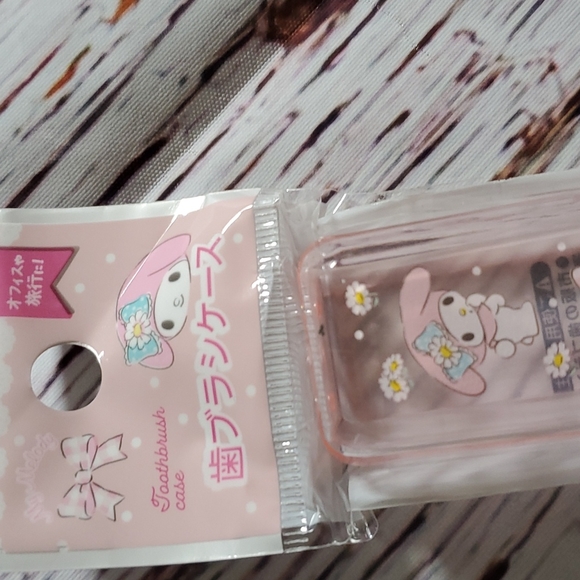 🆕️ SANRIO MY MELODY TOOTHBRUSH CASE 💕 - Picture 3 of 5